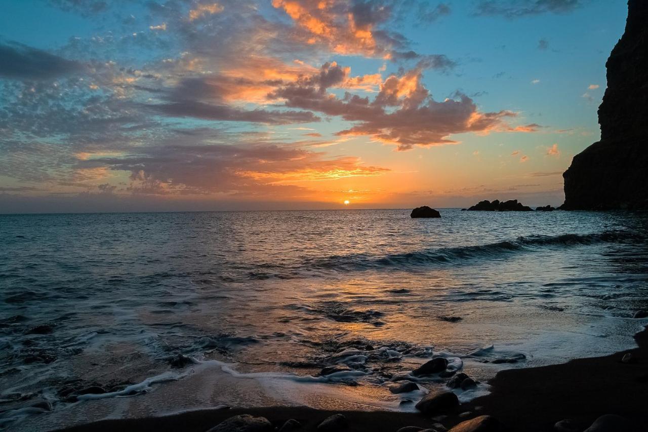 Апартаменты Madalena Sunset By Madeira Sun Travel Madalena do Mar Экстерьер фото